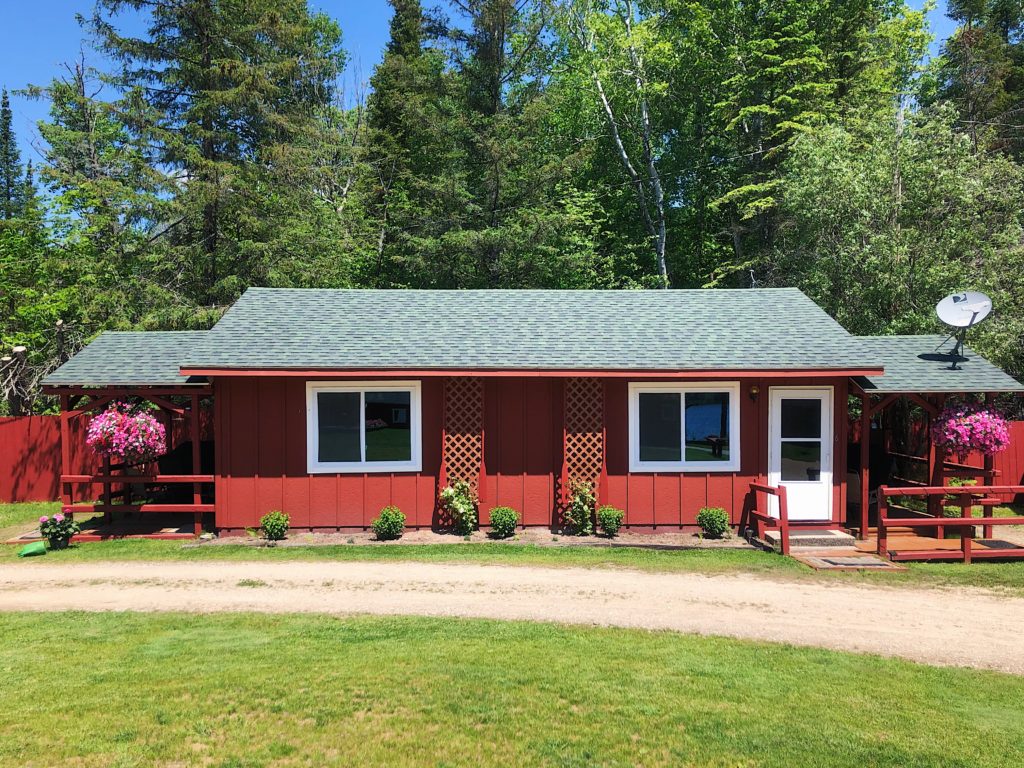 The Motel units at Twin Cedars Resort