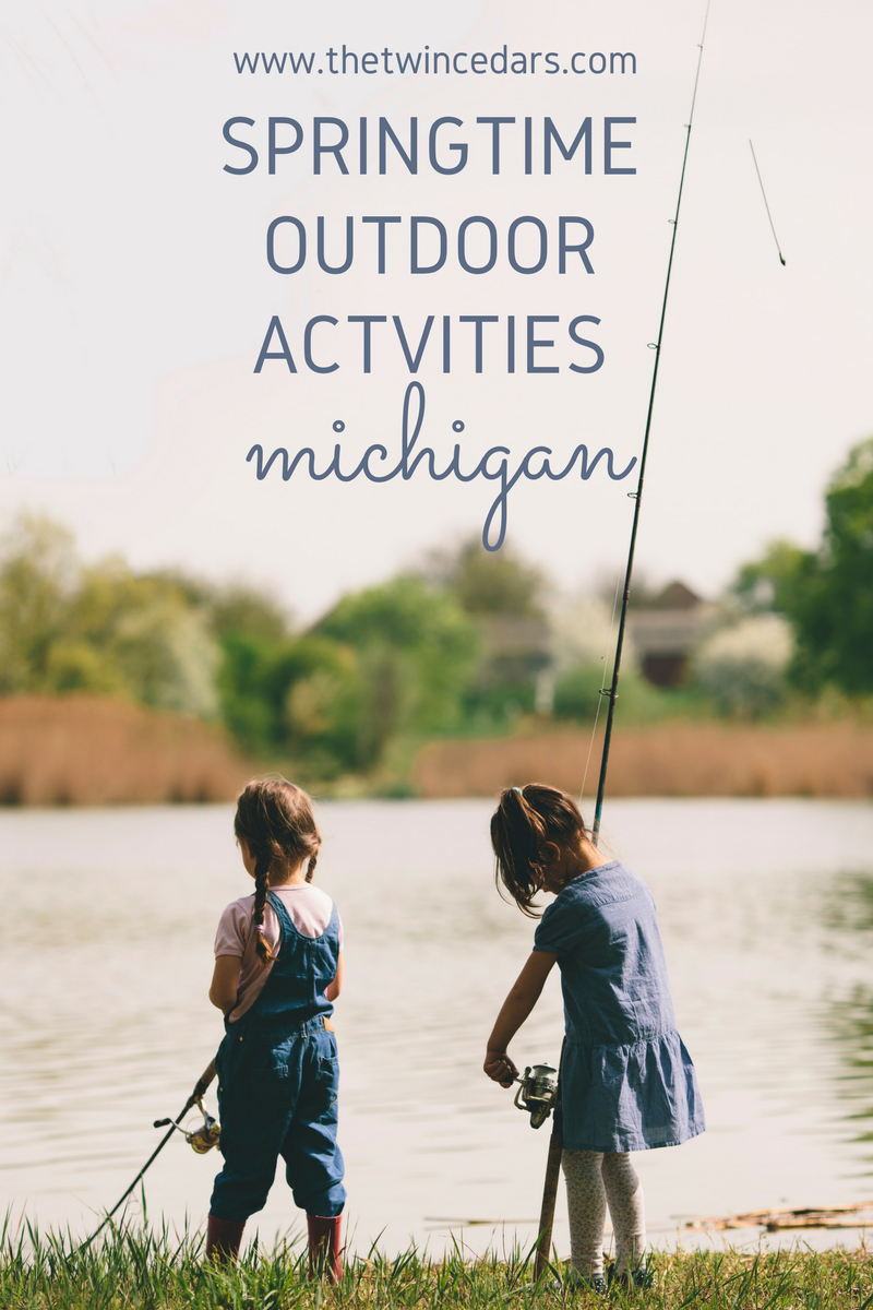 The Best outdoor activities for spring time in Upper Michigan. Family fun including fishing, hiking, birding and more! #TheTwinCedars #Michigan #familyfun #hiking #outdoors #UpperPeninsula #fishing